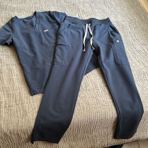 FIGS DARK HARBOR SET